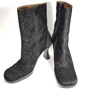 Charles Jourdan CJBIS Suede Boots Women's Size 8.5